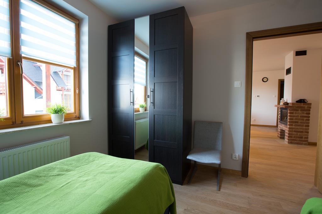 "Rodzinny Apartament Pod Sniezka 2" Na Osiedlu "Apartamenty Pod Sniezka" คาร์ปัตซ์ ห้อง รูปภาพ