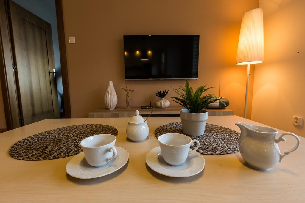 "Rodzinny Apartament Pod Sniezka 2" Na Osiedlu "Apartamenty Pod Sniezka" คาร์ปัตซ์ ภายนอก รูปภาพ