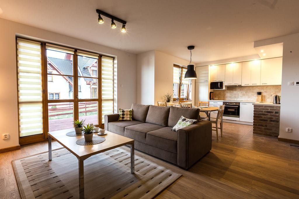 "Rodzinny Apartament Pod Sniezka 2" Na Osiedlu "Apartamenty Pod Sniezka" คาร์ปัตซ์ ภายนอก รูปภาพ