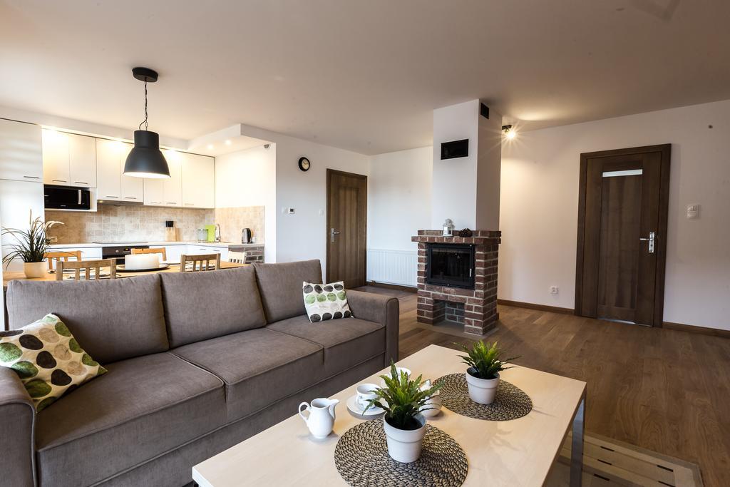 "Rodzinny Apartament Pod Sniezka 2" Na Osiedlu "Apartamenty Pod Sniezka" คาร์ปัตซ์ ภายนอก รูปภาพ